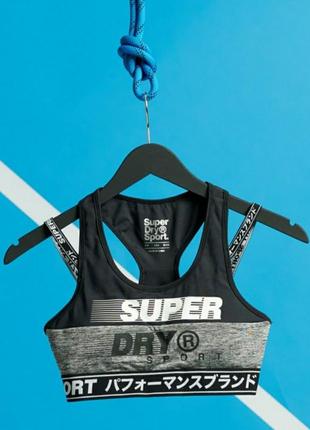 Спортивный бюстгальтер с графикой superdry training /9653/