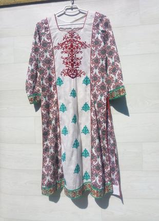 Этническое котоновое платье туника с вышивкой
