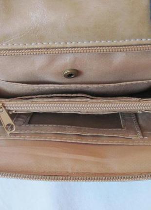 Бежевая сумочка дежечка небольшая но вместительная сумка множество карманов5 фото