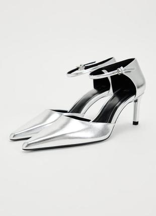 Металізовані срібні туфлі zara new