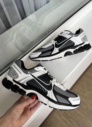 Чоловічі та підліткові кросівки nike air zoom vomero 5 grey white black мужские найк аир зум серые с белым и чёрным