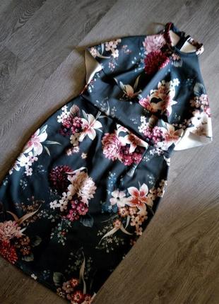 Новое платье в цветочный принт с воланом3 фото