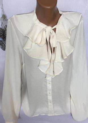 Ніжна , повітряна блуза
