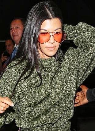 Кортни кардашьян в джемпере h&m 5