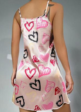 Жіночий шовковий пеньюар сорочка з принтом серця.4 фото