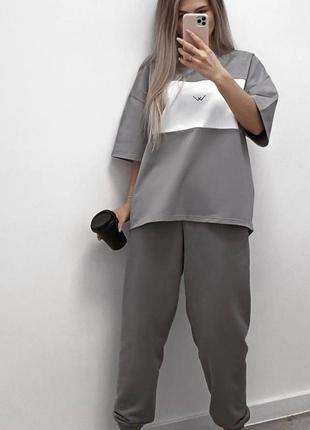 Костюм спортивный женский оверсайз футболка с принтом штаны джоггеры на высокой посадке качественный стильный трендовый графитовый