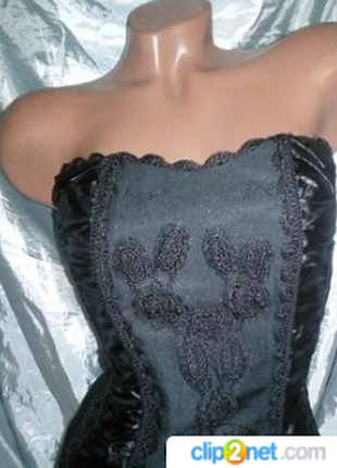 Шикарний корсет чорного кольору, оздоблений шиттям. розмір s.1 фото