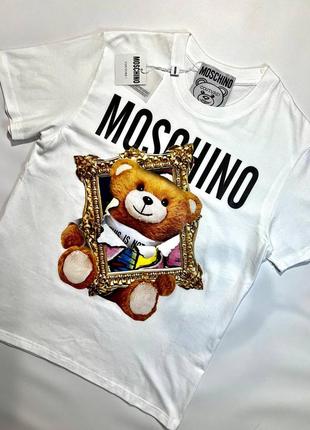 Женская футболка в стиле moschino /размер s-m/ женская футболка в стиле москино / футболка в стиле moschino / футболка в стиле москино /13 фото