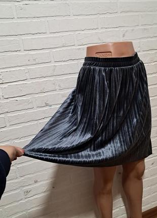 Красивая женская бархатная мини юбка2 фото