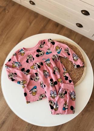 Мʼяка плюшева піжама піжамний комплект костюм з мікі мінні маус дейзі для дівчинки 3-4р 98-104см1 фото
