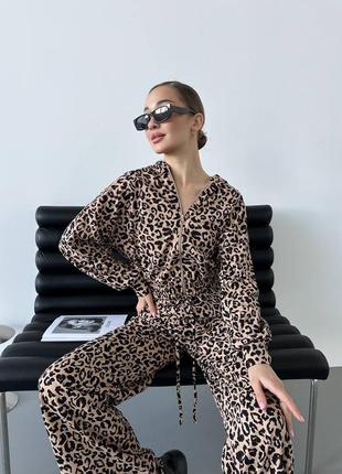 Костюм спортивний жіночий з леопардовим принтом кофта на блискавці з капішоном штани вільного крою на високій посадці якісний стильний трендовий7 фото