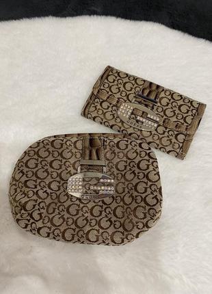 Шикарный винтажный набор guess кошелек и сумочка косметичка нюанс1 фото