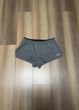 Стильные шорты от nike4 фото