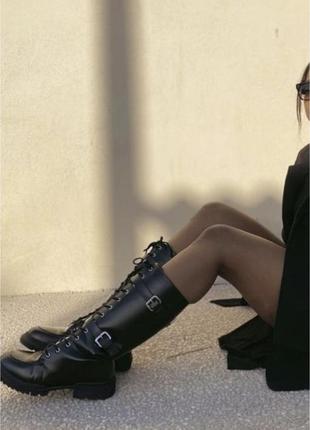 Черные сапоги берцы с ремнями и на шнурках чёрные берцы с ремешками на шнурках1 фото