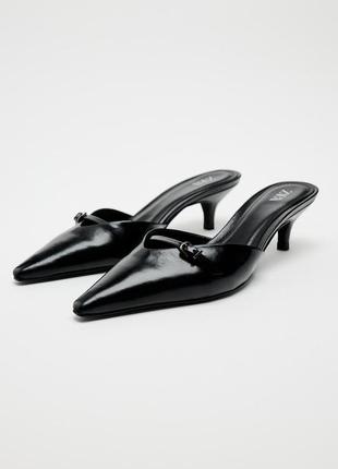 Мюлі zara