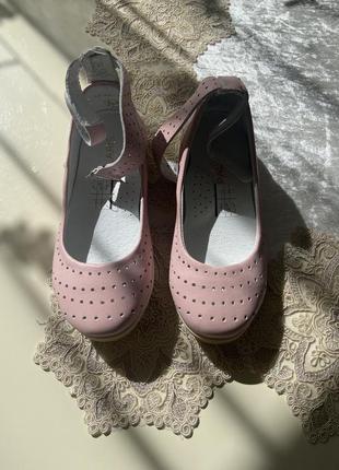 Туфли для девочки2 фото