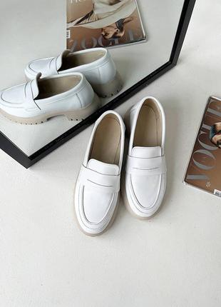 Лоферы женские