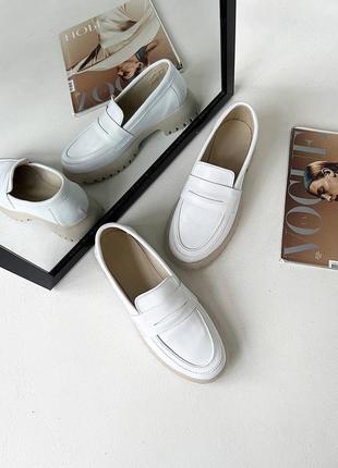 Лоферы женские