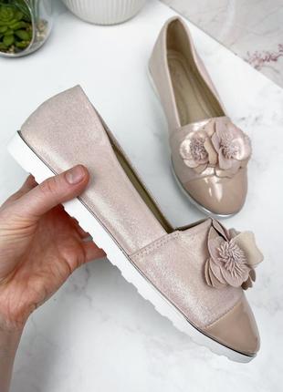 Нюдовые туфли балетки с цветочным декором abloom1 фото