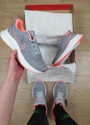 Жіночі кросівки літні сірі nike zoom air grey pink. взуття літня жіноча найк зум сірі. кроси на літо