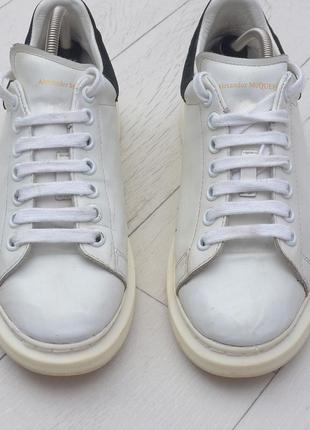 Alexander mcqueen стильные кеды сникерсы кроссовки белые кожаные р.40 потолка 25 см3 фото
