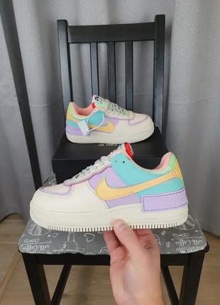 Зимние кроссовки женские nike air force 1 shadow pale ivory. обувь зимняя женская найк аир форсе цветная2 фото