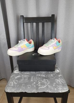 Зимние кроссовки женские nike air force 1 shadow pale ivory. обувь зимняя женская найк аир форсе цветная8 фото