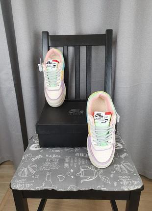 Зимние кроссовки женские nike air force 1 shadow pale ivory. обувь зимняя женская найк аир форсе цветная9 фото