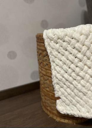 Пледи ручної роботи для дорослих та дітей