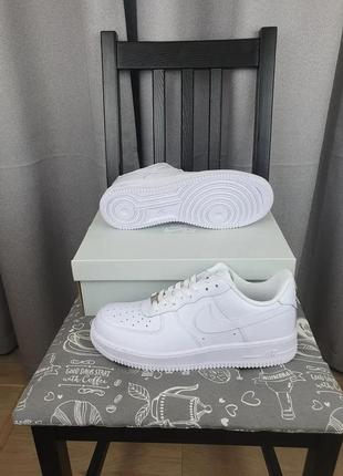 Кроссовки мужские nike air force 1 07 all white. кроссы найк аир форс 1 классик белые весна осень для парней4 фото