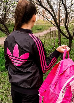 Ветровка женская спортивная на флисе