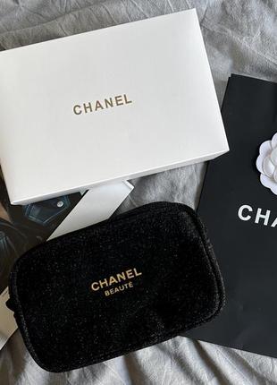 Косметичка чорна від chanel