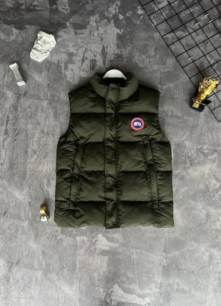 Чоловіча жилетка canada goose на весну у хакі кольорі premium якості, стильна та зручна жилетка на кожен день