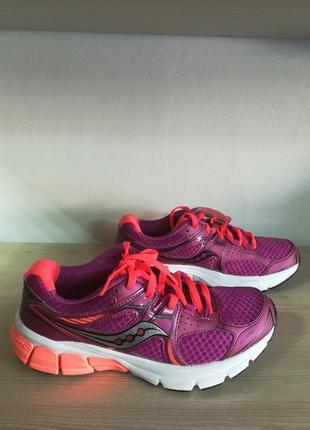 Кросівки saucony