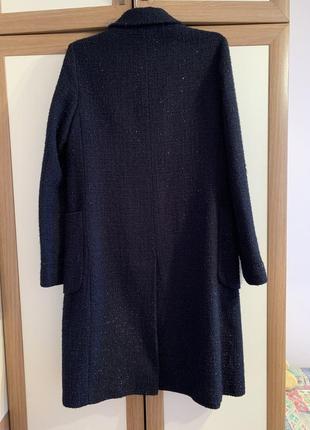 Пальто классического прямого кроя с большими накладными карманами пр-во италия, размер s2 фото