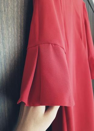 Шикарне червоне плаття плаття силуетне3 фото