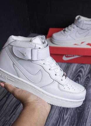 Жіночі кеди nike air force 1