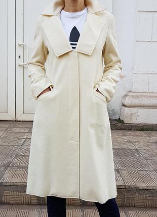 Италия! sisley! роскошное интересное пальто красивого молочного цвета
