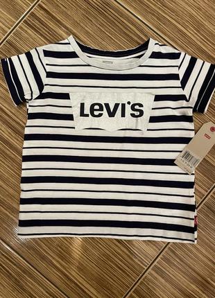 Новая футболка levi's 3-4 года2 фото