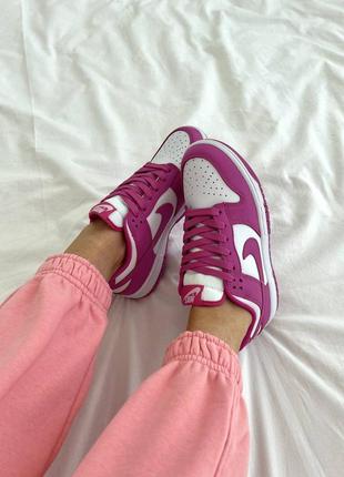 Женские кроссовки найк сб данк фиолетово белые / nike sb dunk fuschia3 фото