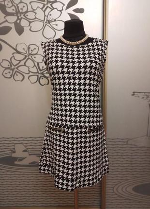 Брендовое трикотажное платье миди в гусиную лапку2 фото