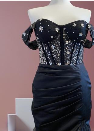Довга атласна сукня з мереживом випускна - вечірня2 фото