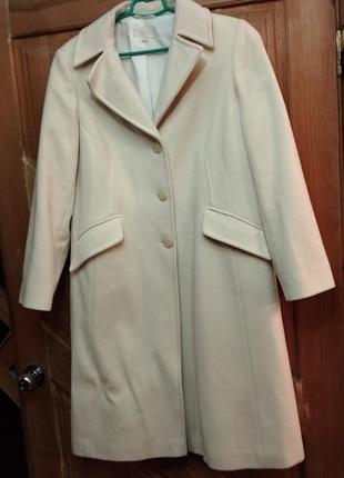 Кашемировое пальто сливочного цвета1 фото