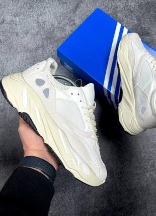 Оригинальные мужские кроссовки adidas yeezy 700 white 40-46р.1 фото