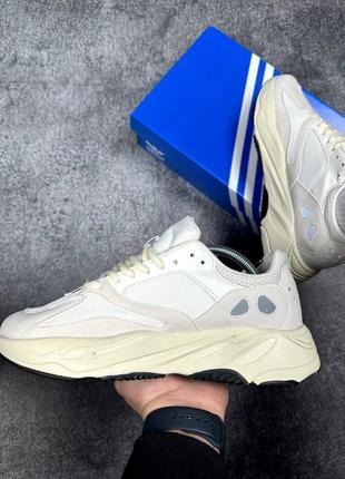 Оригинальные мужские кроссовки adidas yeezy 700 white 40-46р.4 фото