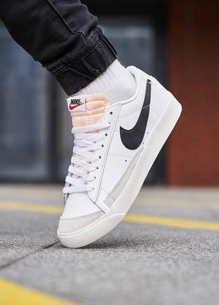 Nike blazer white black