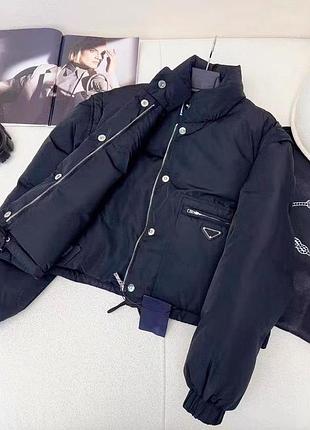 Куртка у стилі prаdа