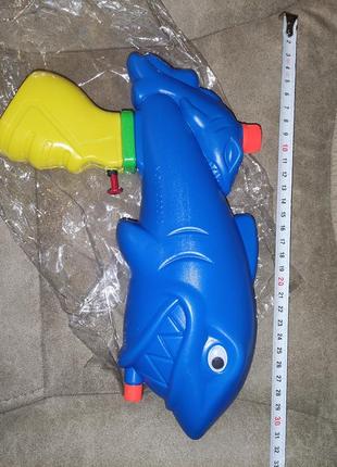 Водяной,водный пистолет акула1 фото