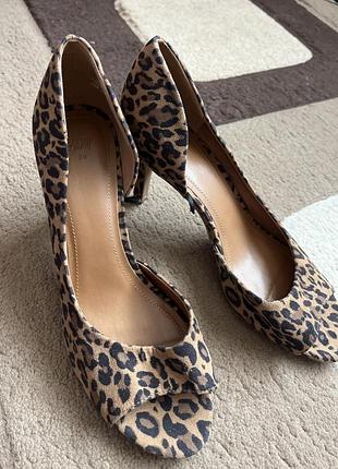 Туфли открытые леопард искусственная замша h/m 39 р
