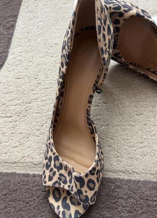 Туфлі відкриті леопард штучна замша h/m 39 р4 фото